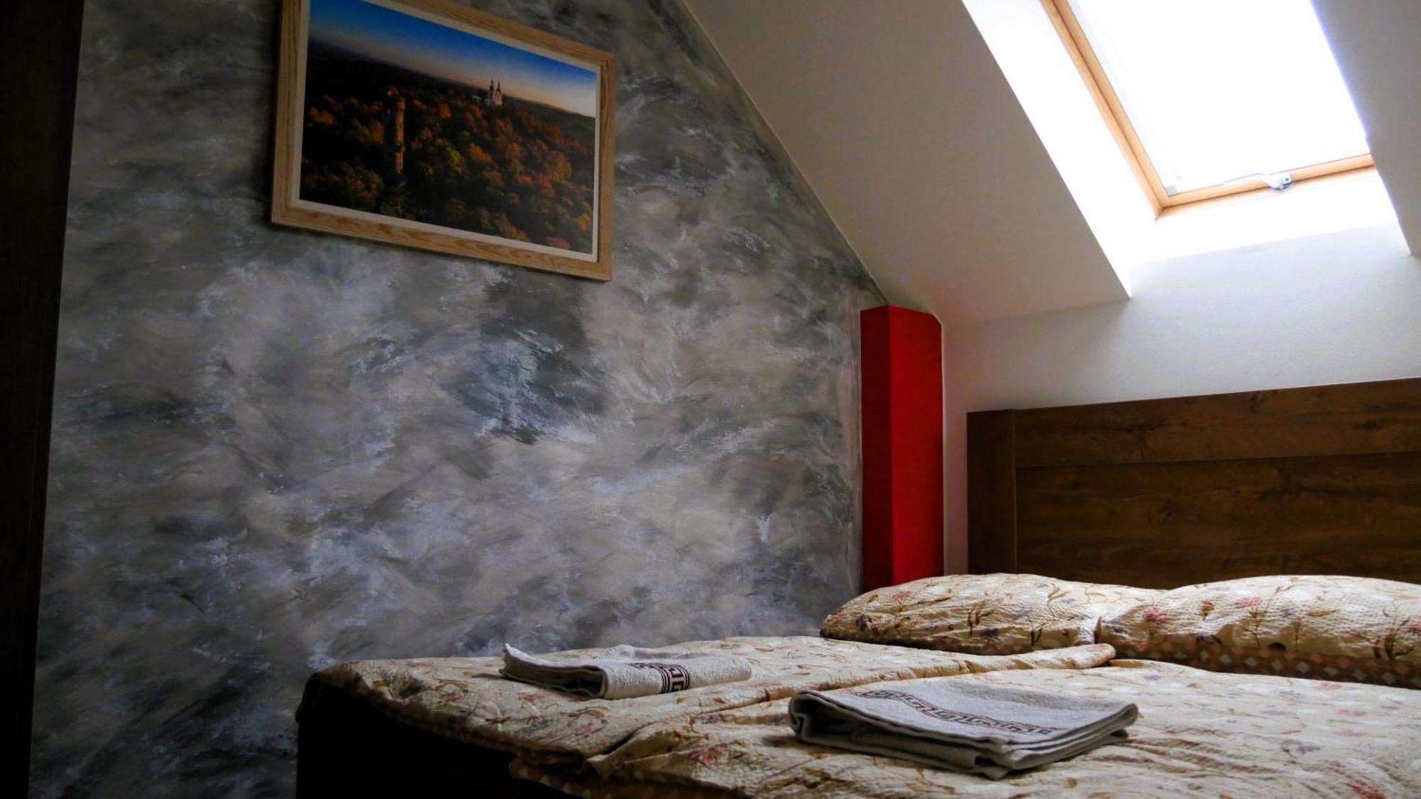 100dola Otel Male Hostice Dış mekan fotoğraf